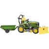 Tracteur John Deere avec remorque et jardinier - Ref: U62104